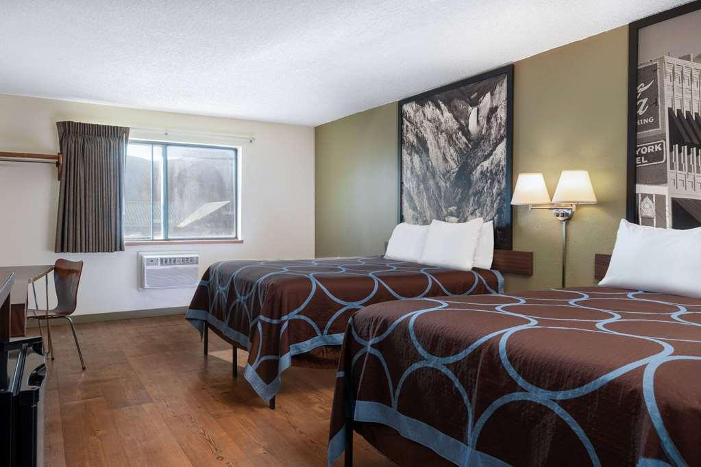 Super 8 By Wyndham Livingston Yellowstone Habitación foto